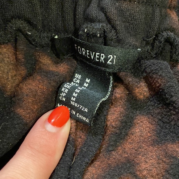 Forever 21 Tie Dyed Brooklyn New York Joggers - Picture 2 of 2